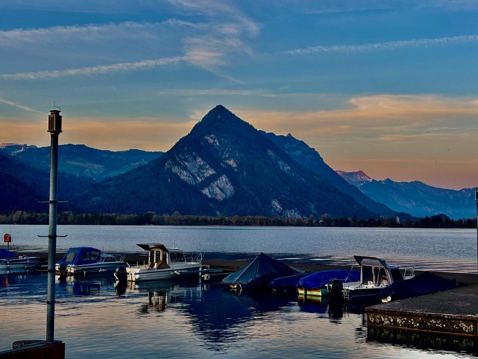 Au Bord Du Lac Därligen Buitenkant foto
